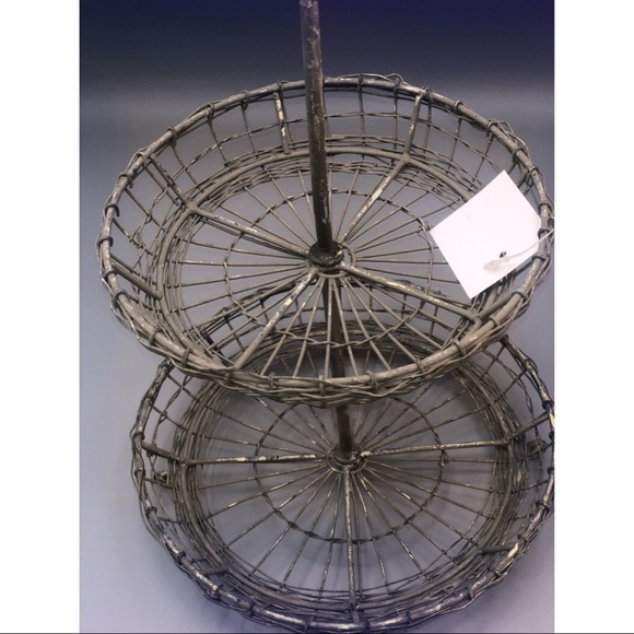 Vintage Heart Two Tier Serving Stand - Picture 10 of 14